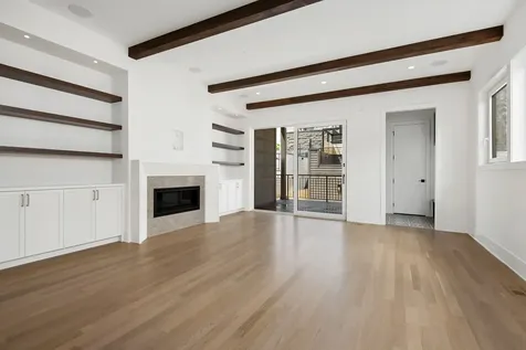 2228 North Southport Avenue Chicago IL 60614