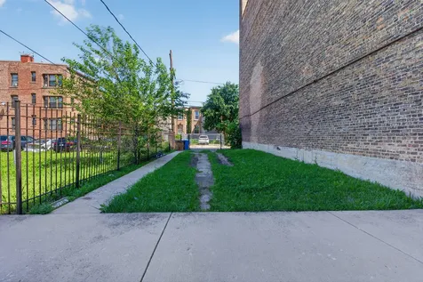 3354 West Jackson Boulevard Chicago IL 60624
