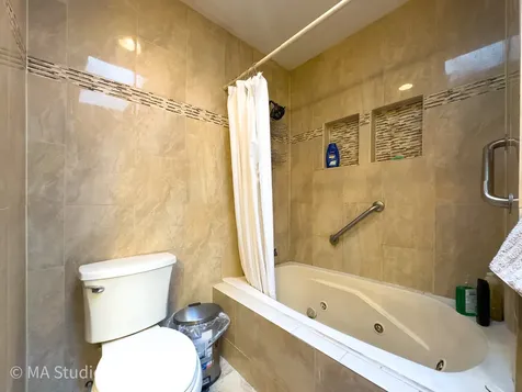 1100 South Cherrywood Drive S Mount Prospect IL 60056