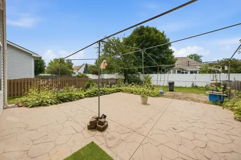 678 South Shannon Drive Romeoville IL 60446