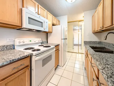 1043 South York Road Bensenville IL 60106