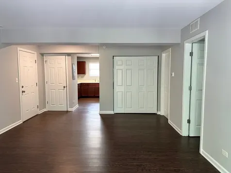 201 Penny Avenue East Dundee IL 60118