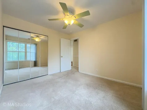9359 Brockton Lane Des Plaines IL 60016