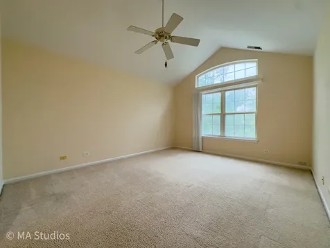 9359 Brockton Lane Des Plaines IL 60016