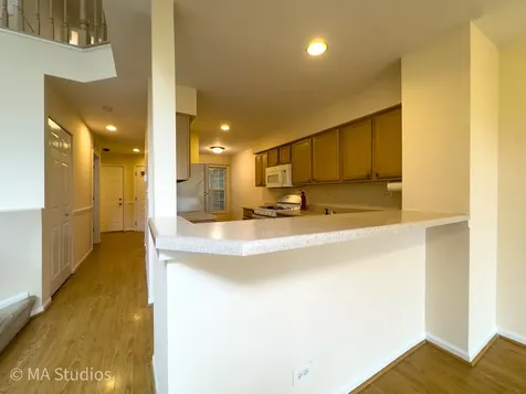 9359 Brockton Lane Des Plaines IL 60016
