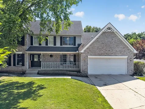 938 Stonehaven Court Elgin IL 60124