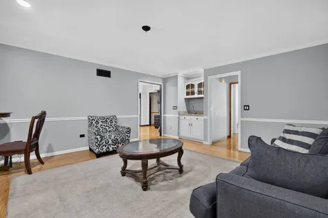 938 Stonehaven Court Elgin IL 60124