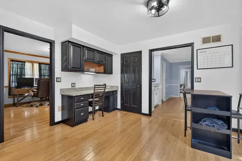 938 Stonehaven Court Elgin IL 60124