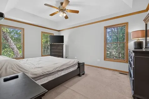 938 Stonehaven Court Elgin IL 60124