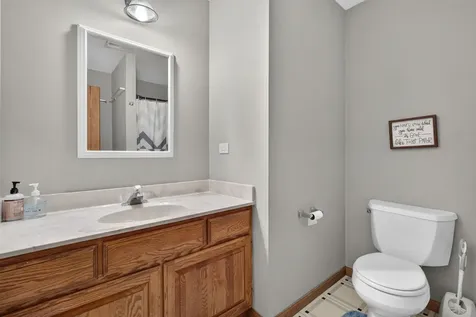 938 Stonehaven Court Elgin IL 60124