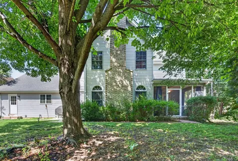 938 Stonehaven Court Elgin IL 60124