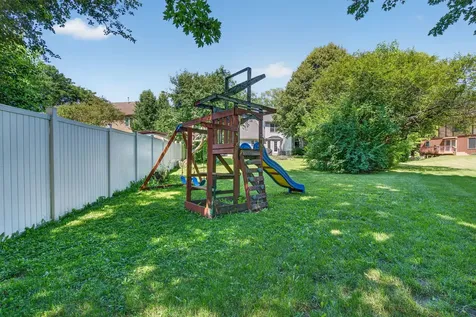 938 Stonehaven Court Elgin IL 60124