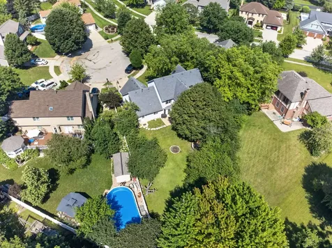 938 Stonehaven Court Elgin IL 60124