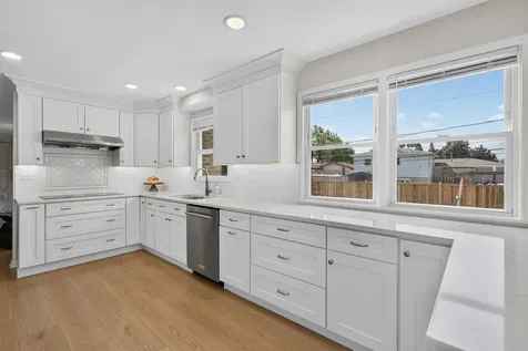 1829 West Catalpa Lane Mount Prospect IL 60056