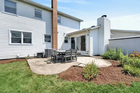 1829 West Catalpa Lane Mount Prospect IL 60056
