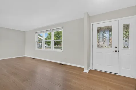 1829 West Catalpa Lane Mount Prospect IL 60056