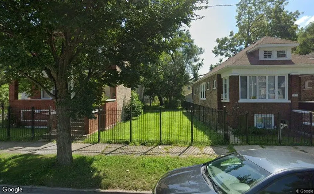 5803 South Laflin Street Chicago IL 60636