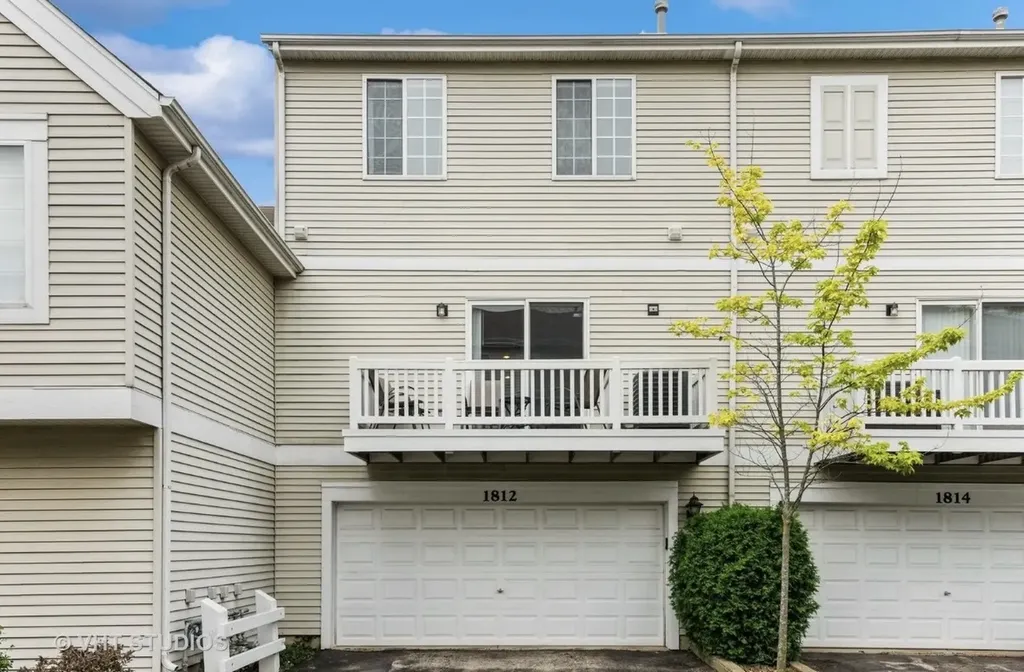 1812 Whirlaway Court Glendale Heights IL 60139