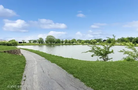 1812 Whirlaway Court Glendale Heights IL 60139