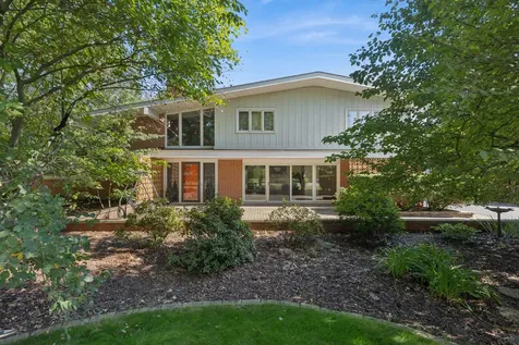 888 Country Club Road Crystal Lake IL 60014