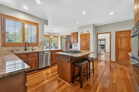 25549 North Broken Bow Pass Barrington IL 60010