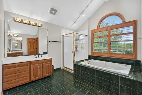 25549 North Broken Bow Pass Barrington IL 60010