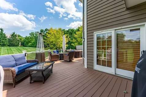 25549 North Broken Bow Pass Barrington IL 60010