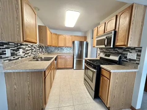 1172 Rose Drive Sycamore IL 60178