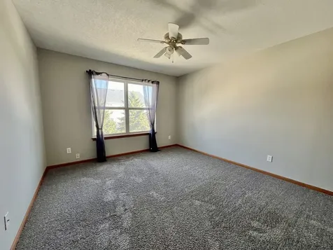 1172 Rose Drive Sycamore IL 60178