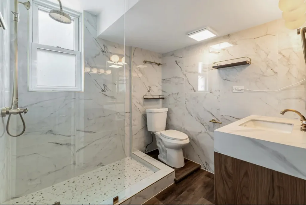 238 West 31st Street Chicago IL 60616