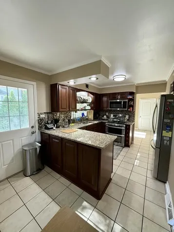 1140 South Van Buren Avenue Des Plaines IL 60018
