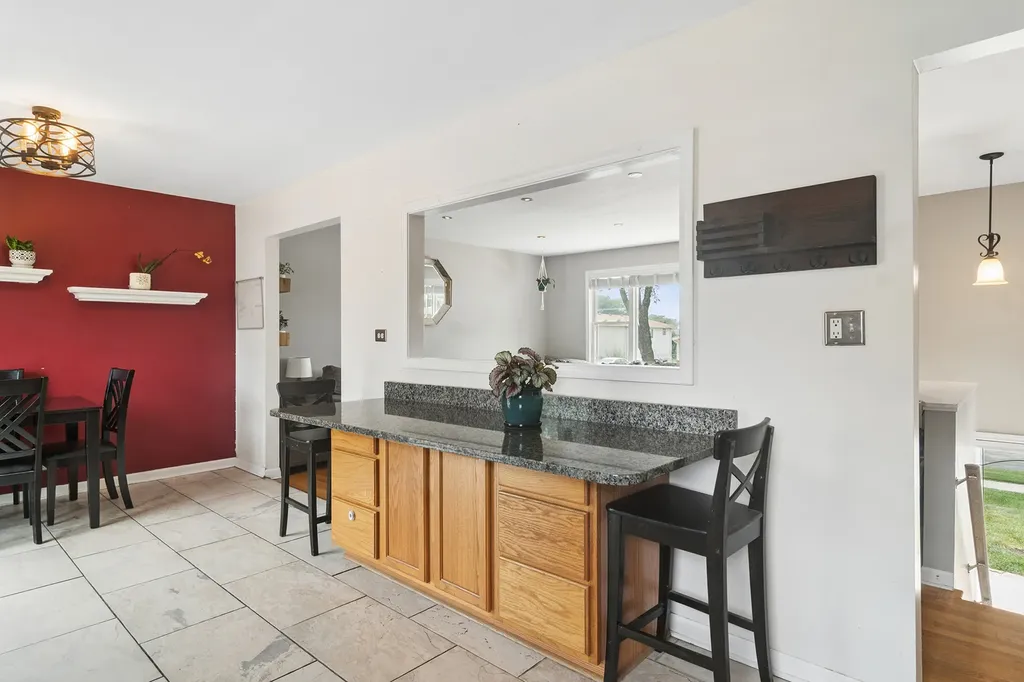 117 South Evergreen Avenue Addison IL 60101