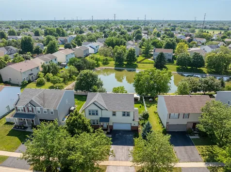 3707 Thoroughbred Lane Joliet IL 60435