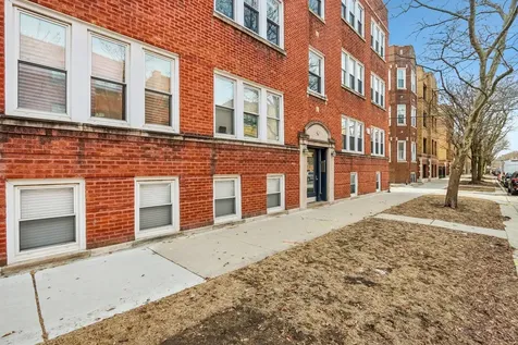 2609 West Gunnison Street Chicago IL 60625