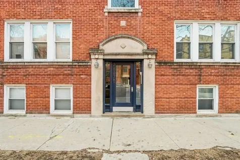 2609 West Gunnison Street Chicago IL 60625