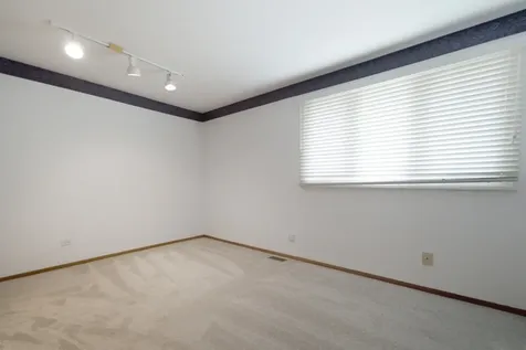 1939 East 170th Place South Holland IL 60473