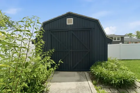 1939 East 170th Place South Holland IL 60473