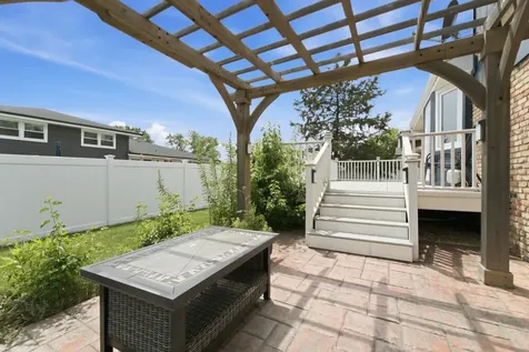 1939 East 170th Place South Holland IL 60473
