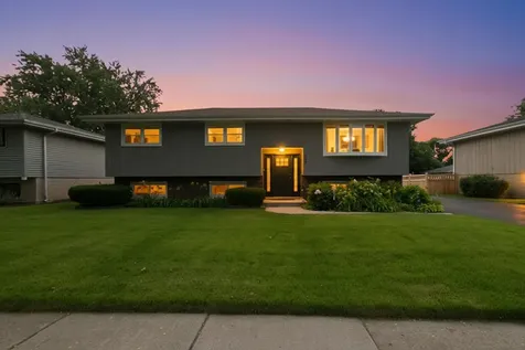 507 South Princeton Avenue Itasca IL 60143
