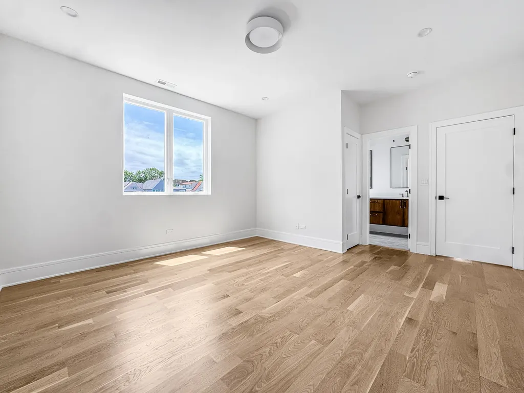 1728 North Sawyer Avenue Chicago IL 60647