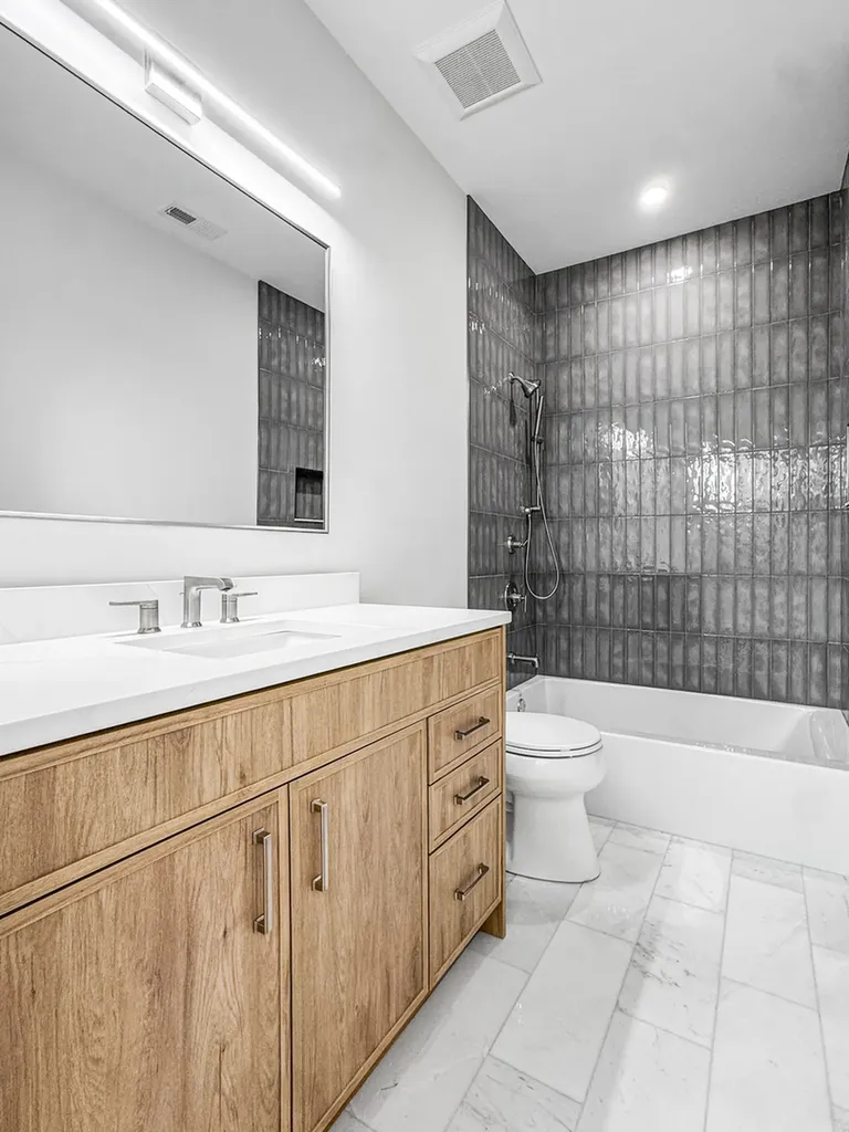 1728 North Sawyer Avenue Chicago IL 60647