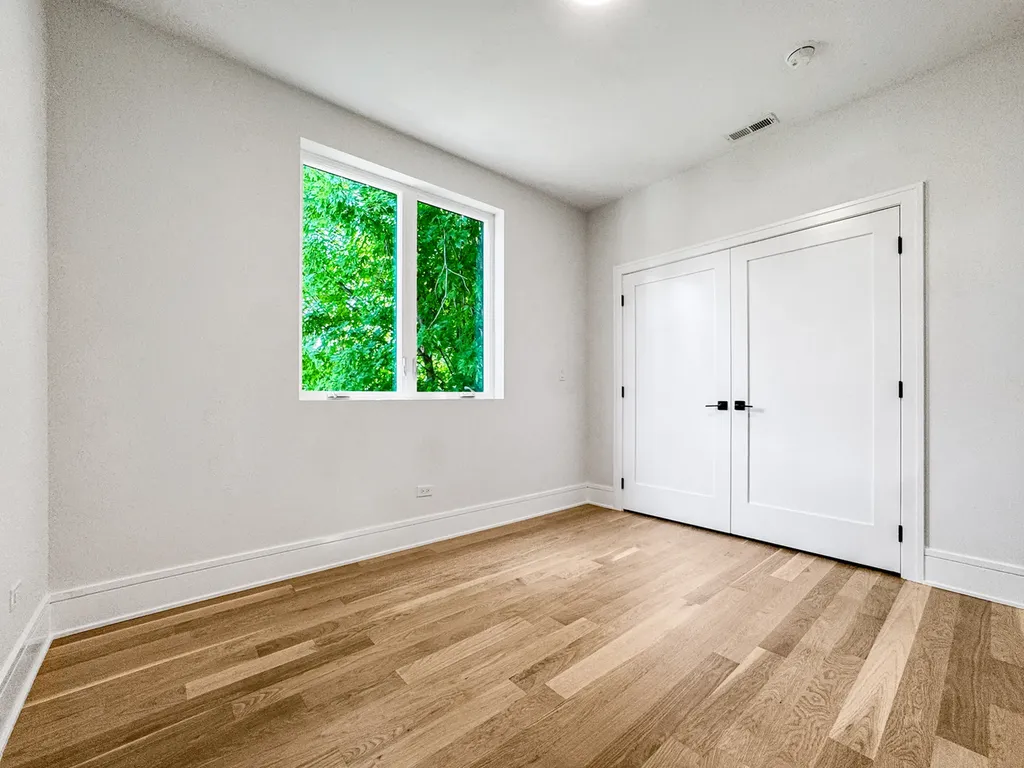 1728 North Sawyer Avenue Chicago IL 60647