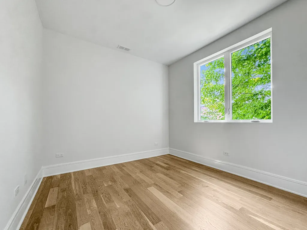 1728 North Sawyer Avenue Chicago IL 60647