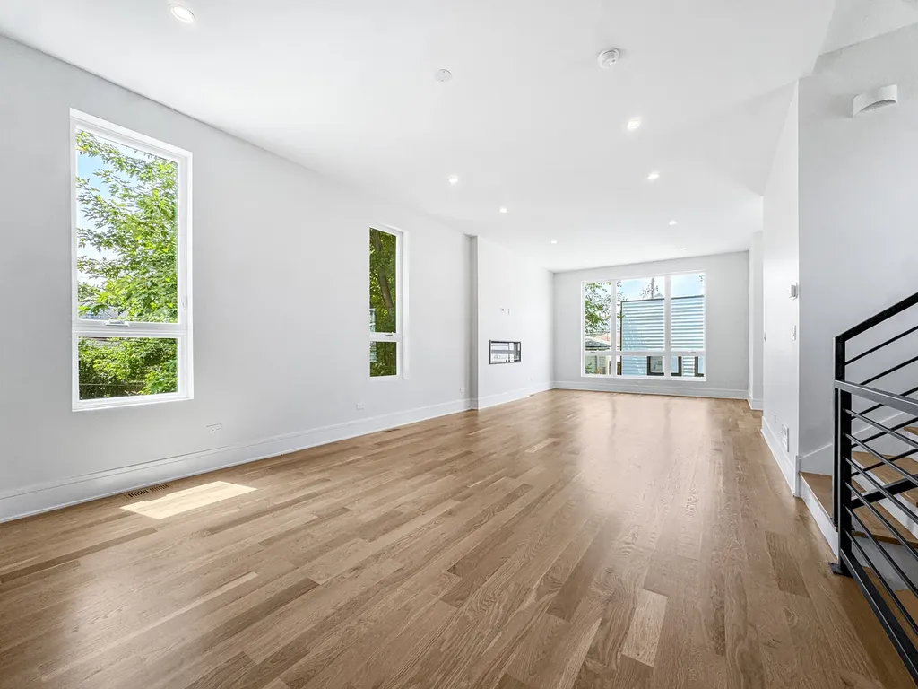 1728 North Sawyer Avenue Chicago IL 60647