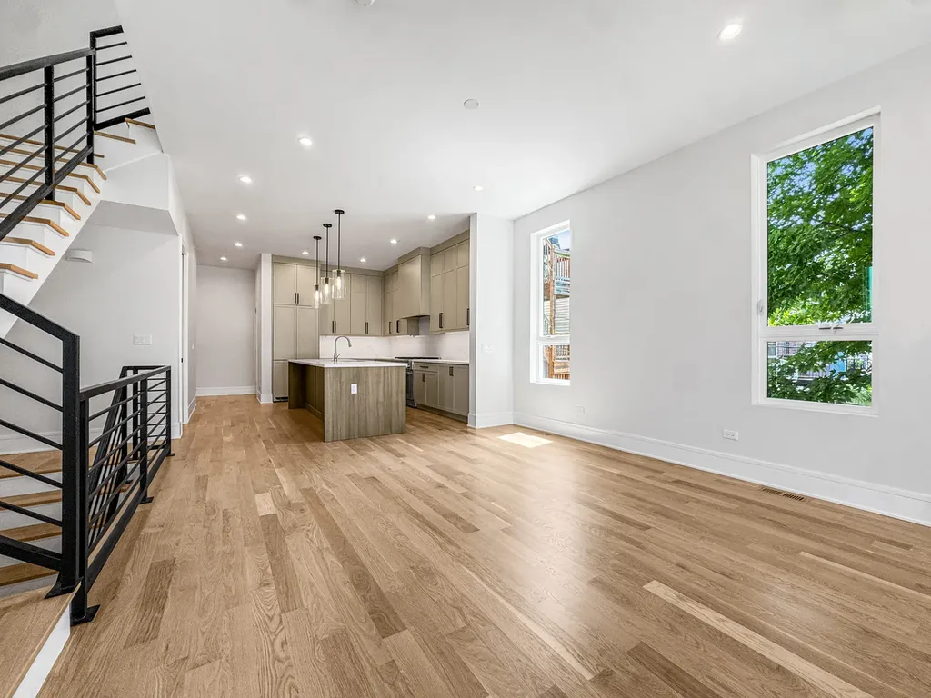 1728 North Sawyer Avenue Chicago IL 60647