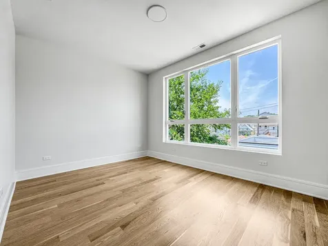 1728 North Sawyer Avenue Chicago IL 60647