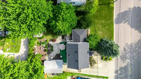 1222 South Somonauk Street Sycamore IL 60178
