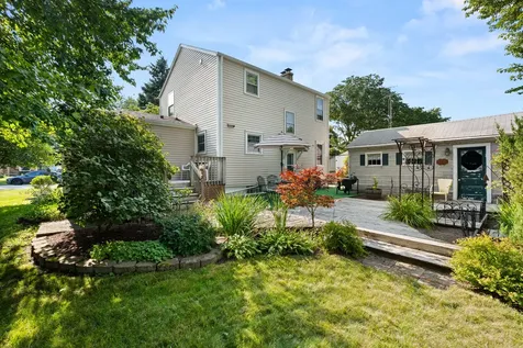 1222 South Somonauk Street Sycamore IL 60178