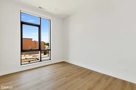 3204 North Lawndale Avenue Chicago IL 60618