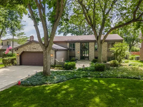 245 Montclare Lane Wood Dale IL 60191